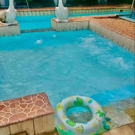 בוגור Vila Princess,Sentul 4Bedroom Dan Tenda Camping,Private Pool, Tenis Meja, Mini Billiard, Karaoke, Ayunan,Bbq, 08Satu3 80Satu6 4Satu5Satu מראה חיצוני תמונה