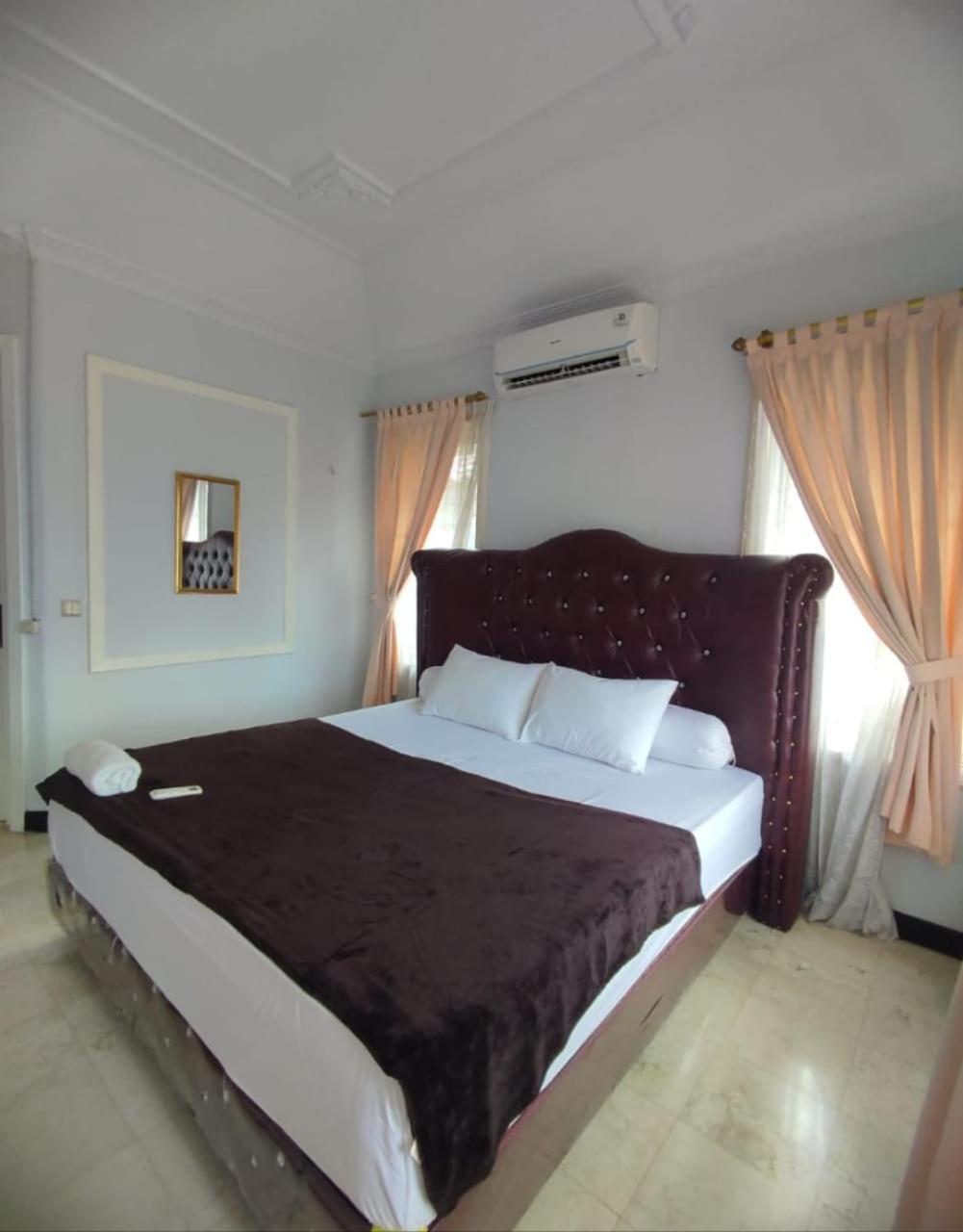 בוגור Vila Princess,Sentul 4Bedroom Dan Tenda Camping,Private Pool, Tenis Meja, Mini Billiard, Karaoke, Ayunan,Bbq, 08Satu3 80Satu6 4Satu5Satu מראה חיצוני תמונה