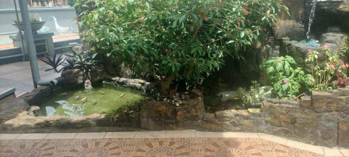 בוגור Vila Princess,Sentul 4Bedroom Dan Tenda Camping,Private Pool, Tenis Meja, Mini Billiard, Karaoke, Ayunan,Bbq, 08Satu3 80Satu6 4Satu5Satu מראה חיצוני תמונה