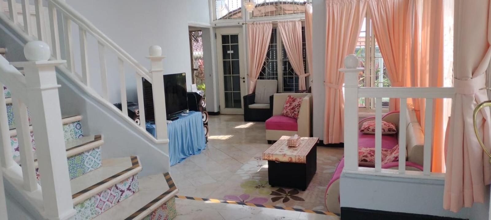 בוגור Vila Princess,Sentul 4Bedroom Dan Tenda Camping,Private Pool, Tenis Meja, Mini Billiard, Karaoke, Ayunan,Bbq, 08Satu3 80Satu6 4Satu5Satu מראה חיצוני תמונה