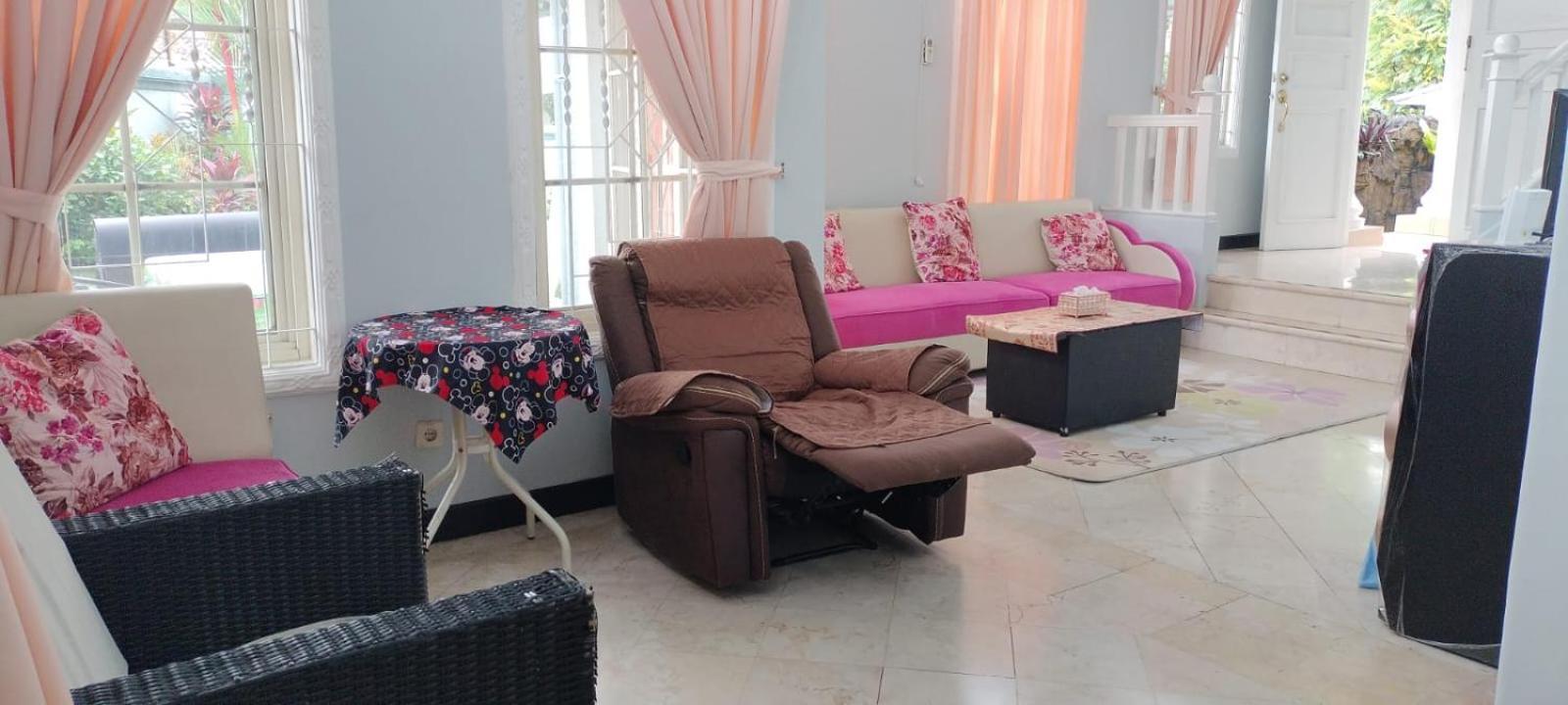 בוגור Vila Princess,Sentul 4Bedroom Dan Tenda Camping,Private Pool, Tenis Meja, Mini Billiard, Karaoke, Ayunan,Bbq, 08Satu3 80Satu6 4Satu5Satu מראה חיצוני תמונה