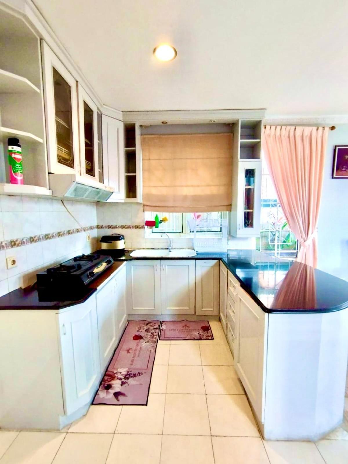 בוגור Vila Princess,Sentul 4Bedroom Dan Tenda Camping,Private Pool, Tenis Meja, Mini Billiard, Karaoke, Ayunan,Bbq, 08Satu3 80Satu6 4Satu5Satu מראה חיצוני תמונה