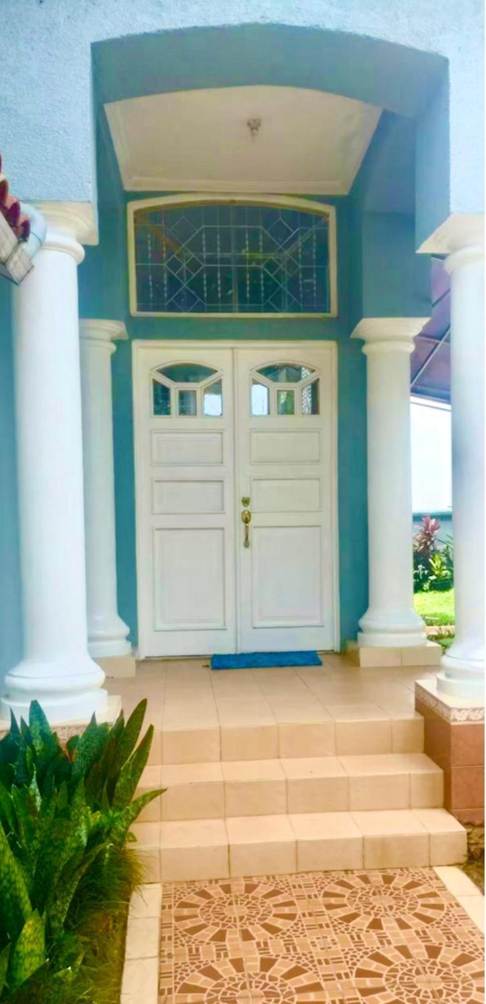 בוגור Vila Princess,Sentul 4Bedroom Dan Tenda Camping,Private Pool, Tenis Meja, Mini Billiard, Karaoke, Ayunan,Bbq, 08Satu3 80Satu6 4Satu5Satu מראה חיצוני תמונה
